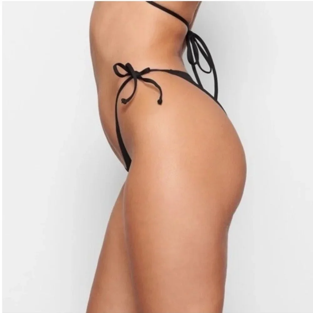 Skims Swim Dippy Tie Bottom Onyx (Black)